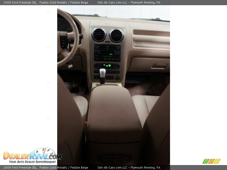 2006 Ford Freestyle SEL Pueblo Gold Metallic / Pebble Beige Photo #29