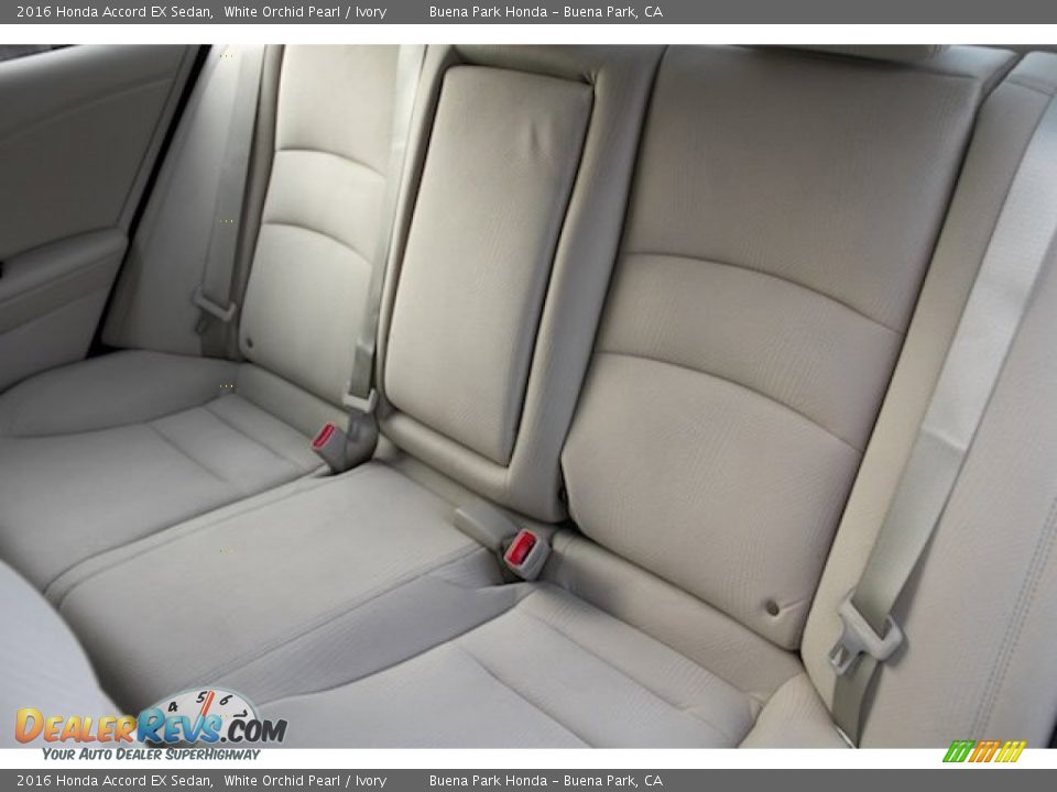 2016 Honda Accord EX Sedan White Orchid Pearl / Ivory Photo #15