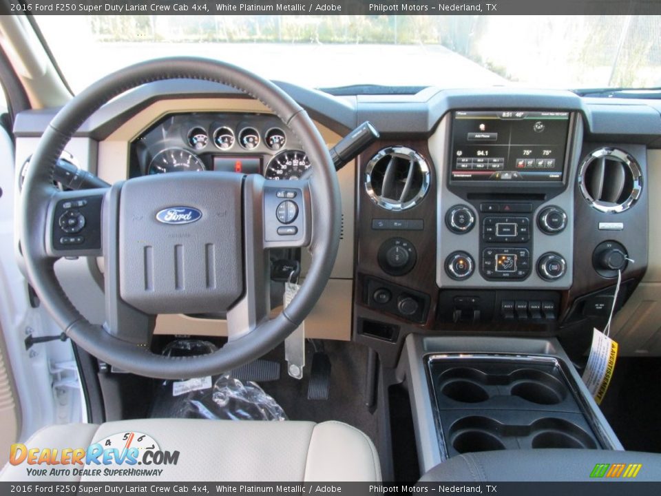 2016 Ford F250 Super Duty Lariat Crew Cab 4x4 White Platinum Metallic / Adobe Photo #27