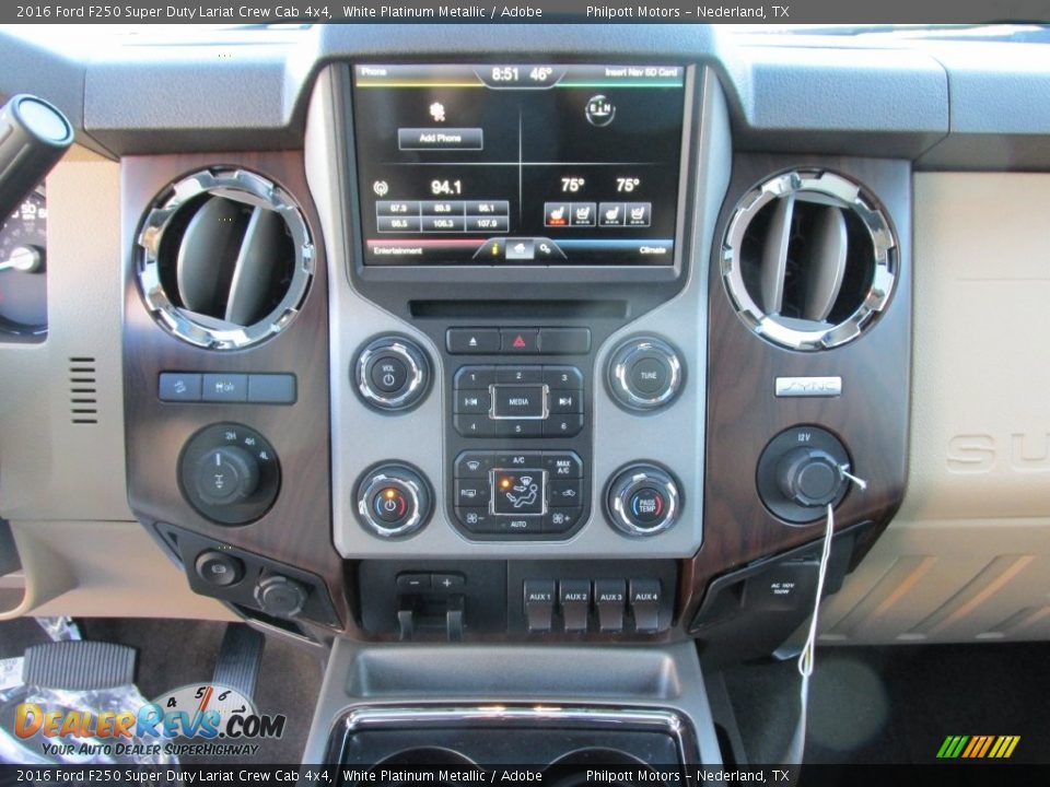 2016 Ford F250 Super Duty Lariat Crew Cab 4x4 White Platinum Metallic / Adobe Photo #29