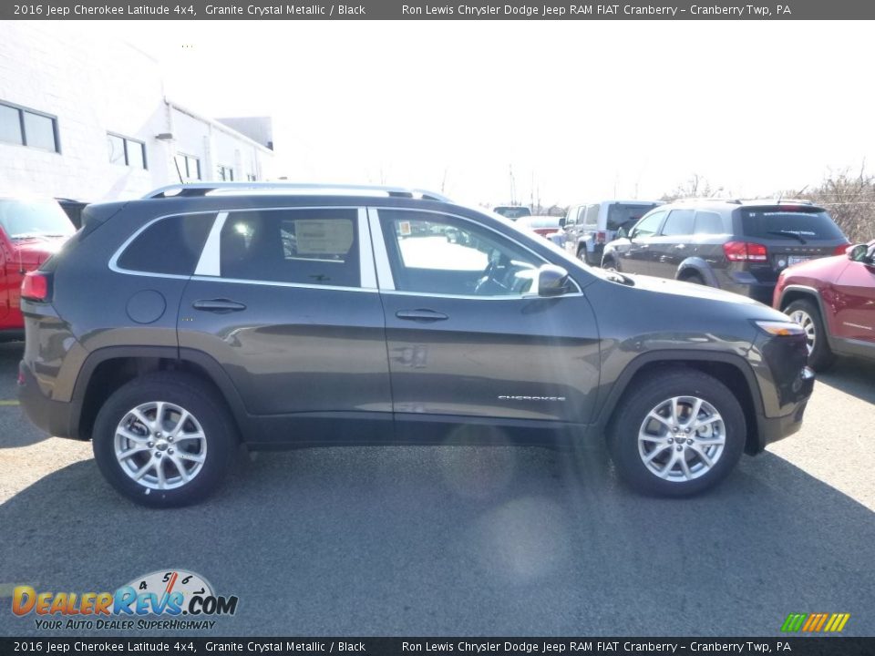 2016 Jeep Cherokee Latitude 4x4 Granite Crystal Metallic / Black Photo #8