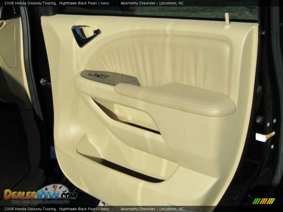 2008 Honda Odyssey Touring Nighthawk Black Pearl / Ivory Photo #28