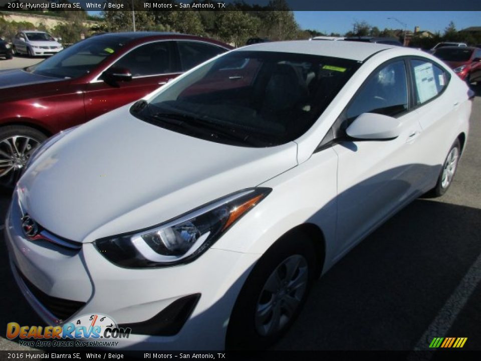 2016 Hyundai Elantra SE White / Beige Photo #2