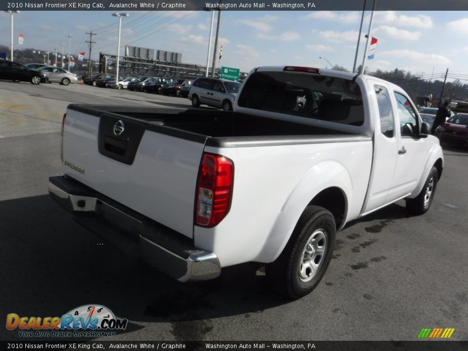 2010 Nissan Frontier XE King Cab Avalanche White / Graphite Photo #8