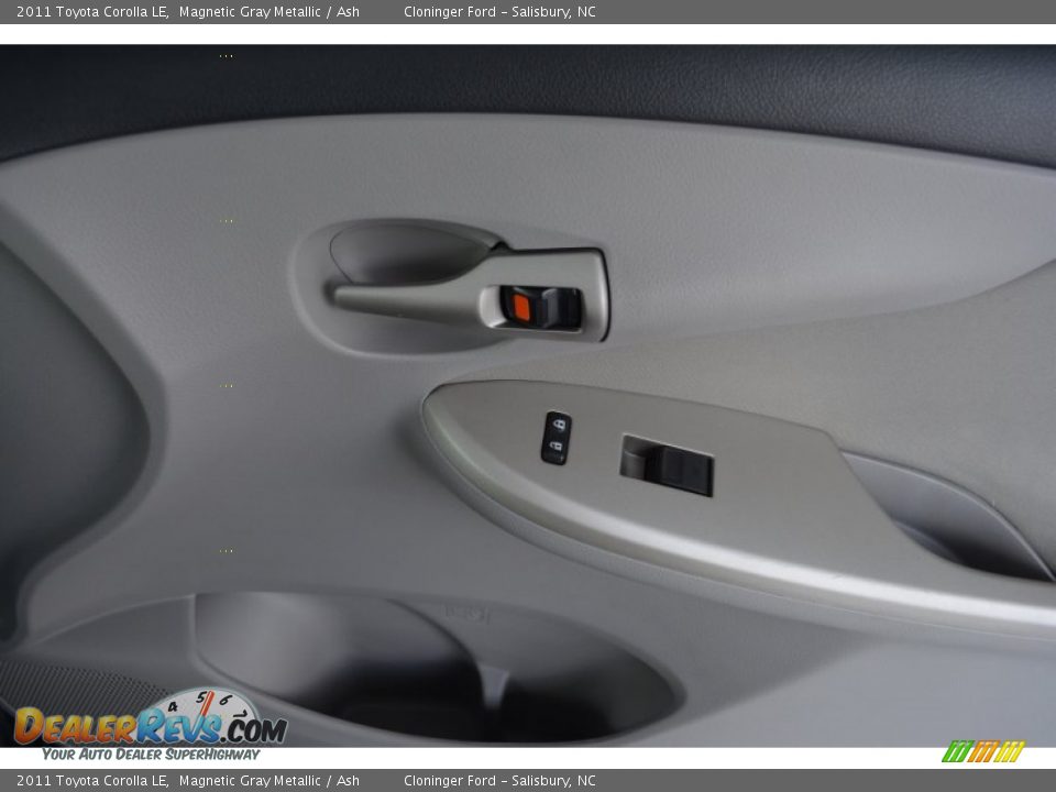 2011 Toyota Corolla LE Magnetic Gray Metallic / Ash Photo #16