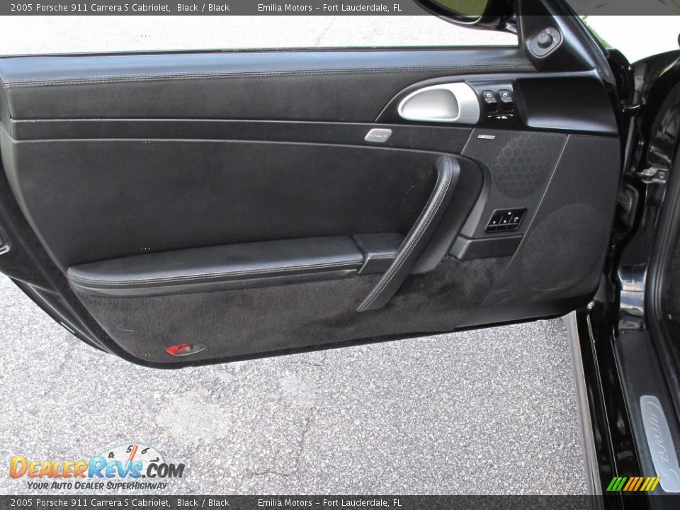 Door Panel of 2005 Porsche 911 Carrera S Cabriolet Photo #46