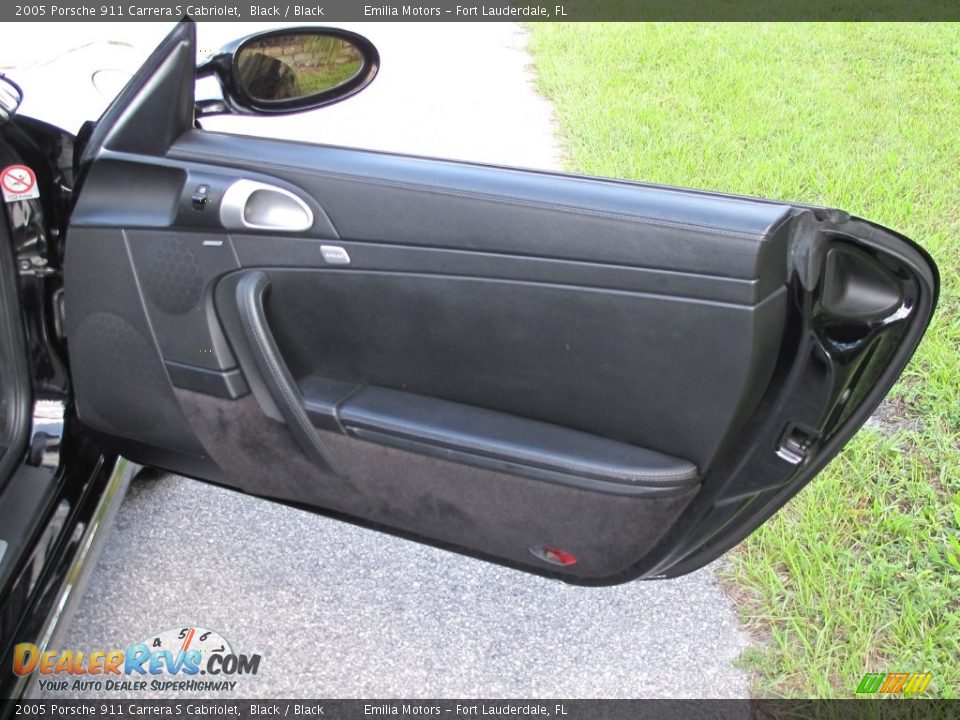 Door Panel of 2005 Porsche 911 Carrera S Cabriolet Photo #56