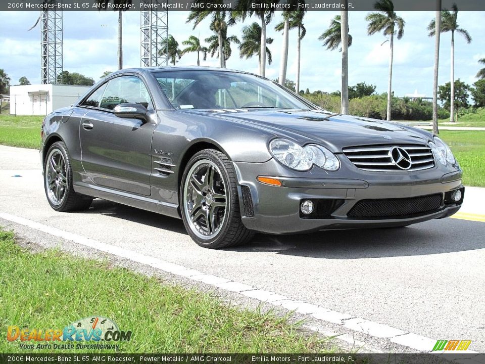 Front 3/4 View of 2006 Mercedes-Benz SL 65 AMG Roadster Photo #6