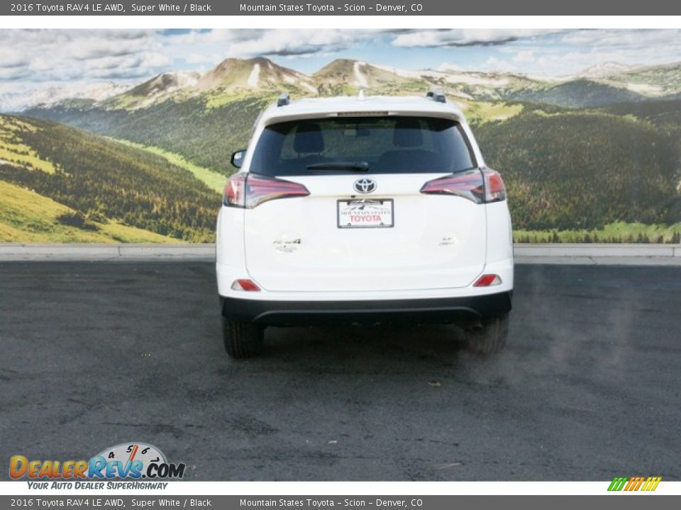 2016 Toyota RAV4 LE AWD Super White / Black Photo #4