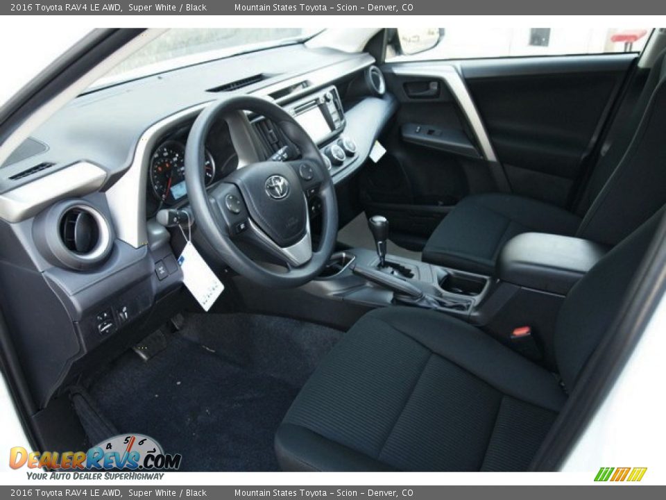 2016 Toyota RAV4 LE AWD Super White / Black Photo #5