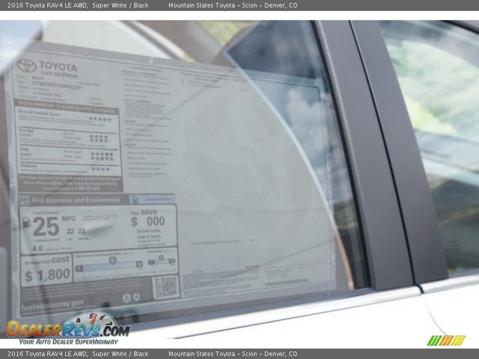 2016 Toyota RAV4 LE AWD Super White / Black Photo #10