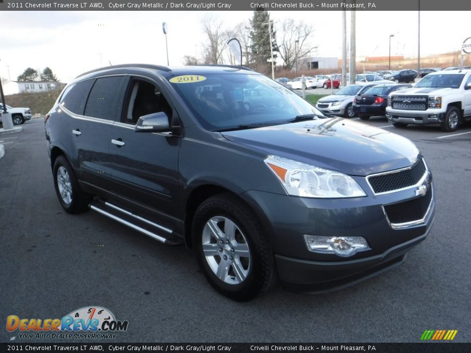 Front 3/4 View of 2011 Chevrolet Traverse LT AWD Photo #6
