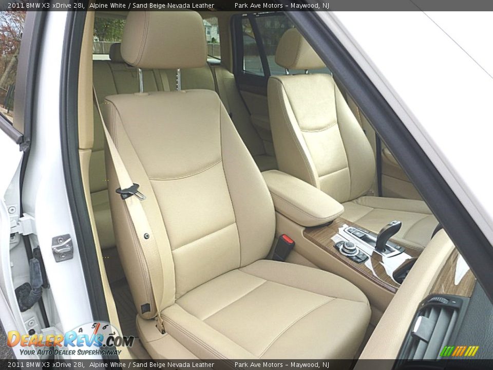 2011 BMW X3 xDrive 28i Alpine White / Sand Beige Nevada Leather Photo #21