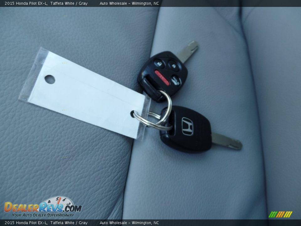 2015 Honda Pilot EX-L Taffeta White / Gray Photo #20