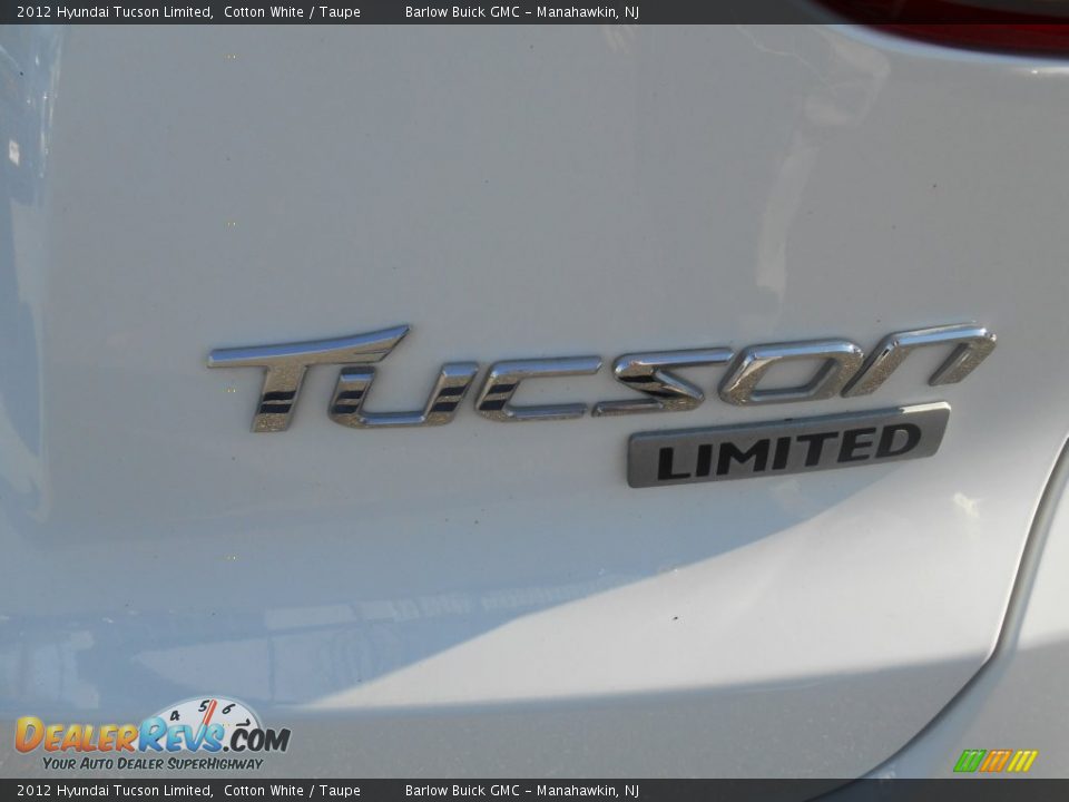 2012 Hyundai Tucson Limited Cotton White / Taupe Photo #11