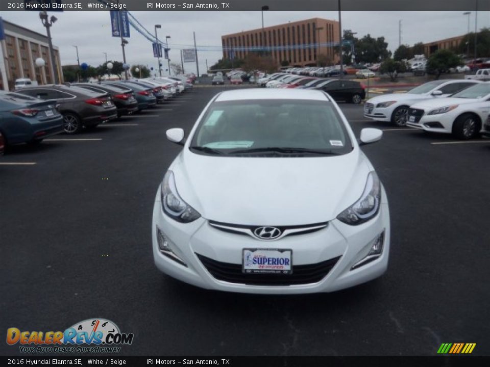 2016 Hyundai Elantra SE White / Beige Photo #4