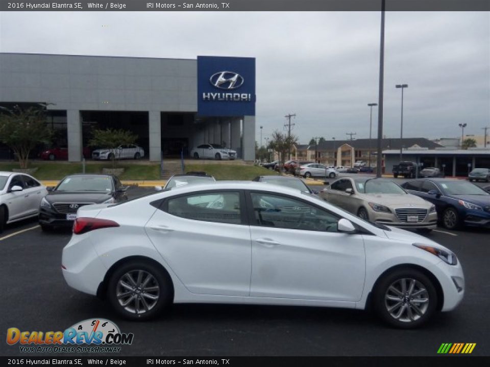 2016 Hyundai Elantra SE White / Beige Photo #11