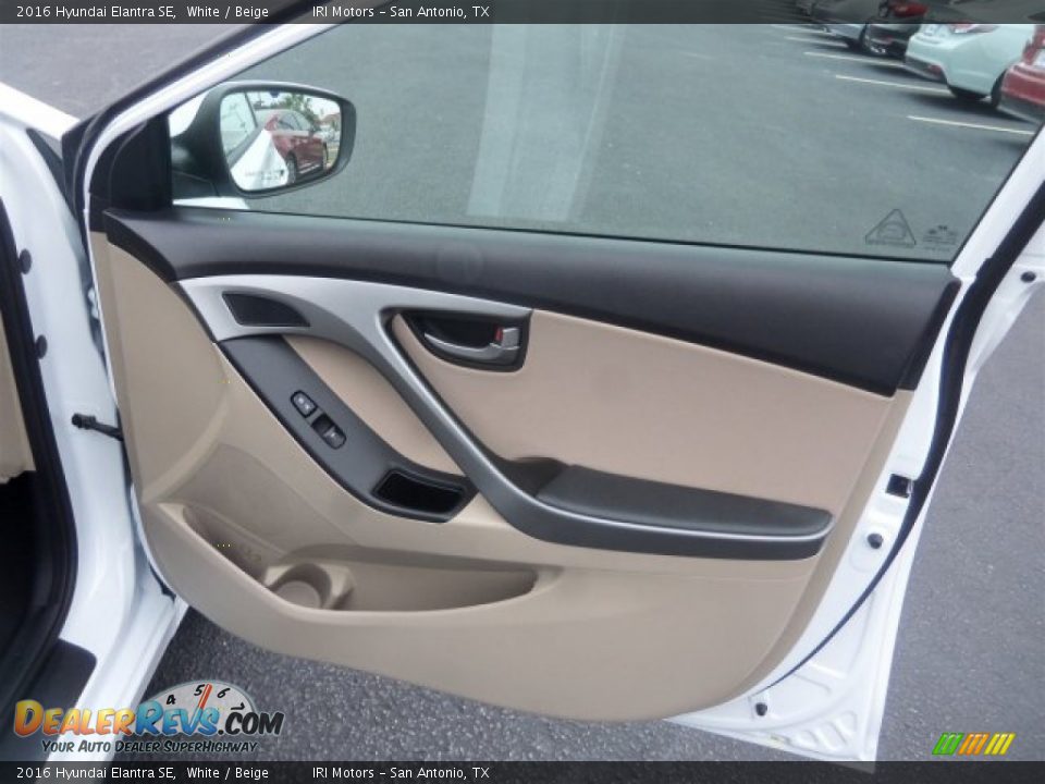 2016 Hyundai Elantra SE White / Beige Photo #12