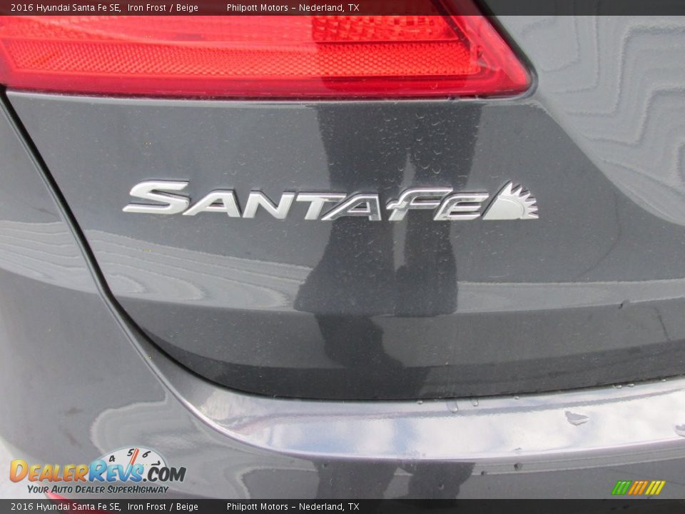 2016 Hyundai Santa Fe SE Iron Frost / Beige Photo #13