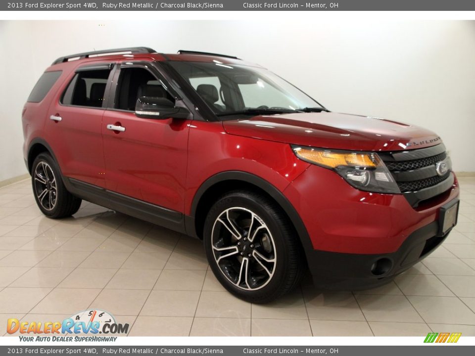 Front 3/4 View of 2013 Ford Explorer Sport 4WD Photo #1