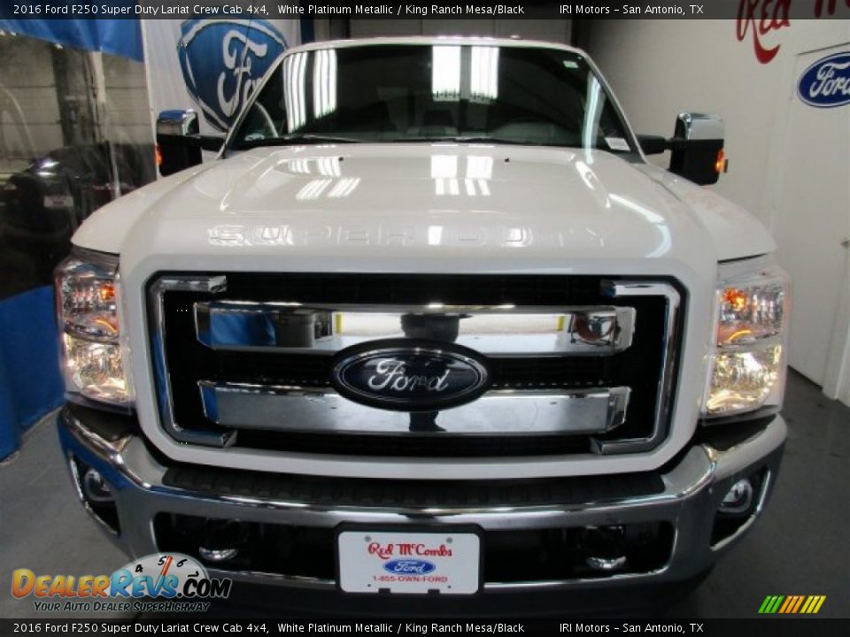 2016 Ford F250 Super Duty Lariat Crew Cab 4x4 White Platinum Metallic / King Ranch Mesa/Black Photo #2