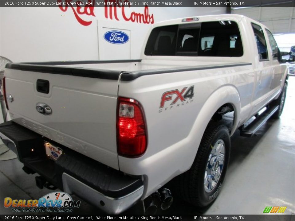 2016 Ford F250 Super Duty Lariat Crew Cab 4x4 White Platinum Metallic / King Ranch Mesa/Black Photo #10