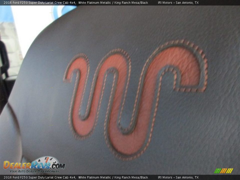 2016 Ford F250 Super Duty Lariat Crew Cab 4x4 White Platinum Metallic / King Ranch Mesa/Black Photo #13