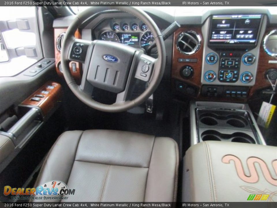 2016 Ford F250 Super Duty Lariat Crew Cab 4x4 White Platinum Metallic / King Ranch Mesa/Black Photo #15