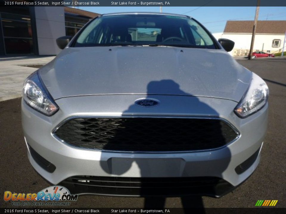 2016 Ford Focus S Sedan Ingot Silver / Charcoal Black Photo #2