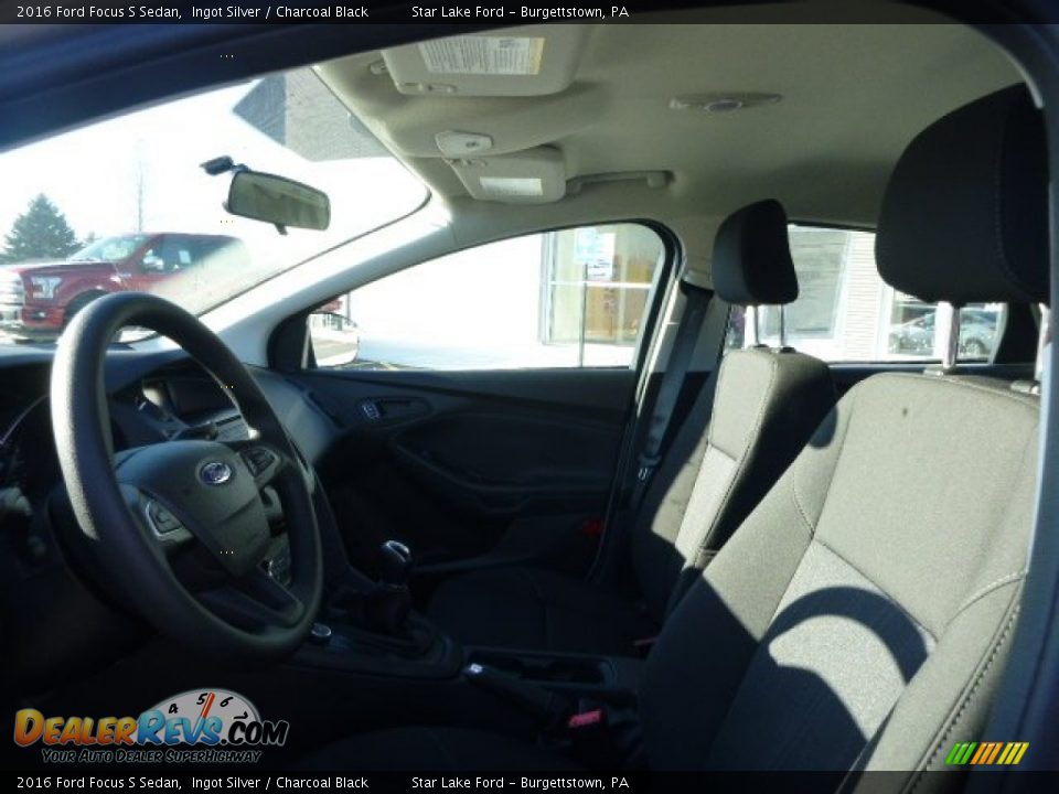 2016 Ford Focus S Sedan Ingot Silver / Charcoal Black Photo #10