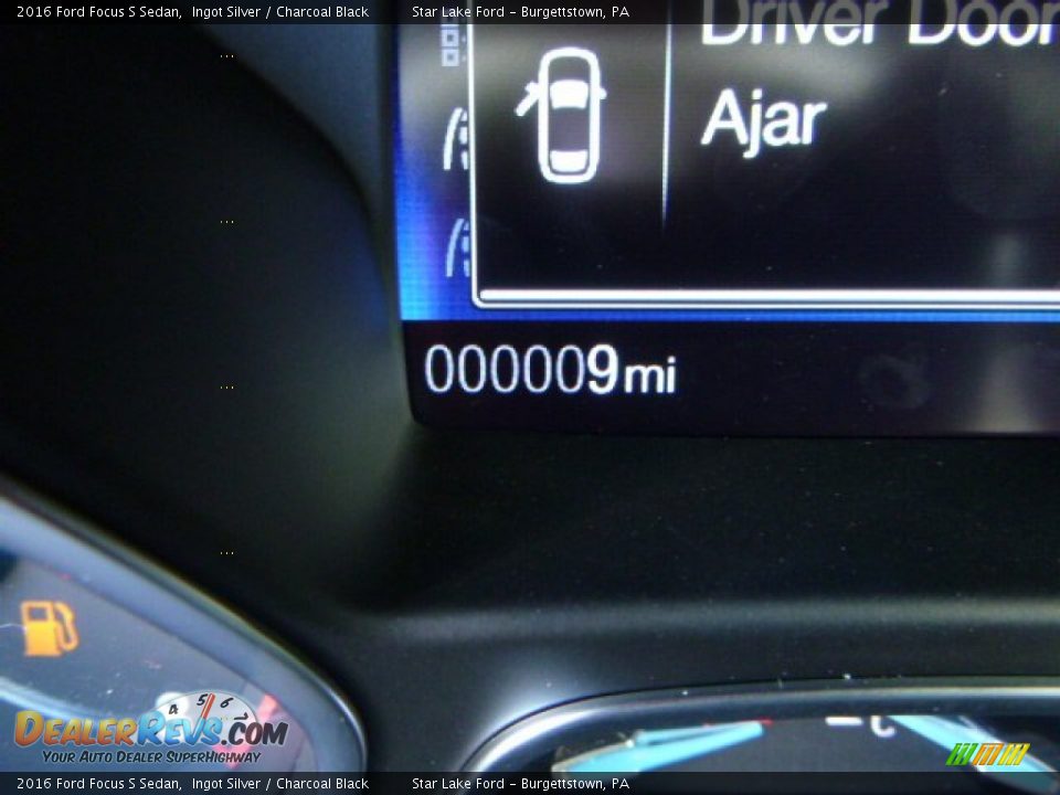 2016 Ford Focus S Sedan Ingot Silver / Charcoal Black Photo #20