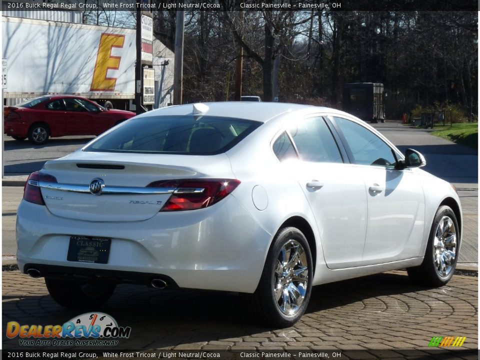 2016 Buick Regal Regal Group White Frost Tricoat / Light Neutral/Cocoa Photo #2
