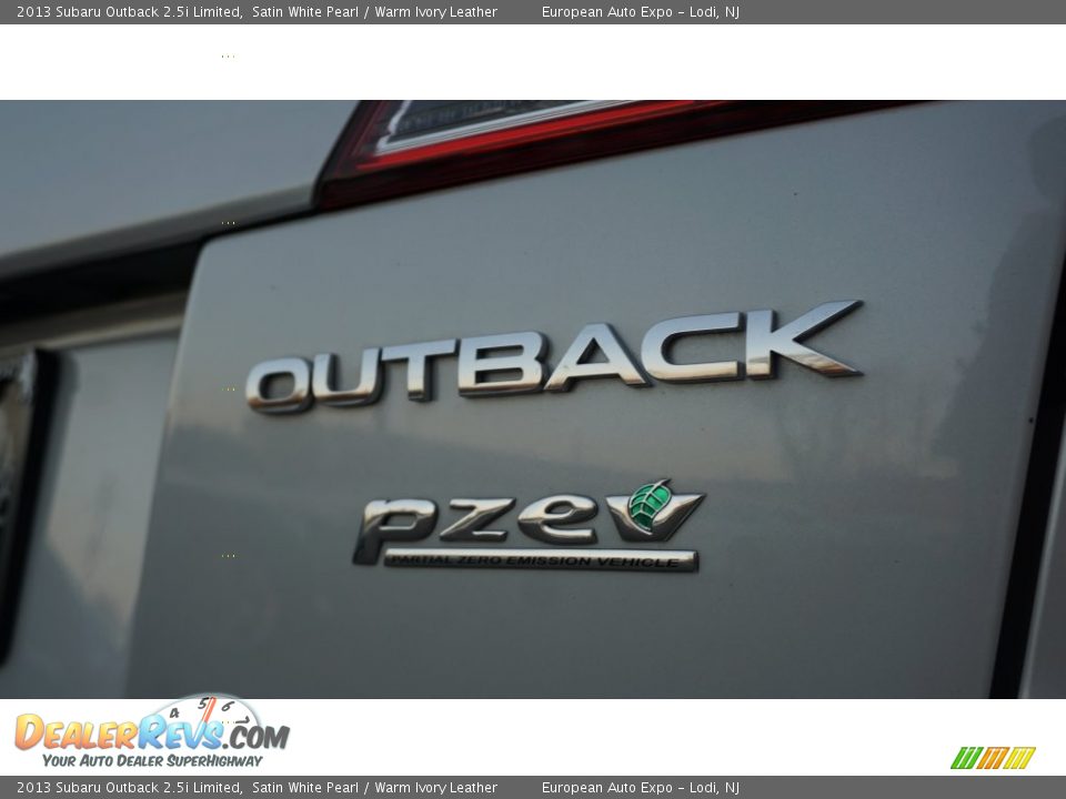 2013 Subaru Outback 2.5i Limited Satin White Pearl / Warm Ivory Leather Photo #9