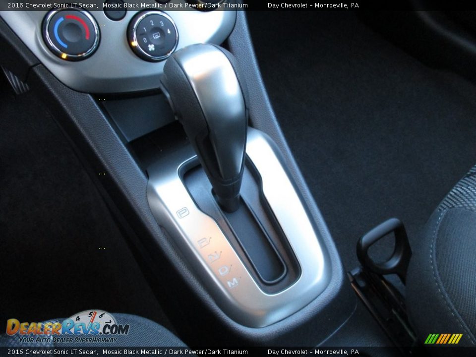 2016 Chevrolet Sonic LT Sedan Mosaic Black Metallic / Dark Pewter/Dark Titanium Photo #14