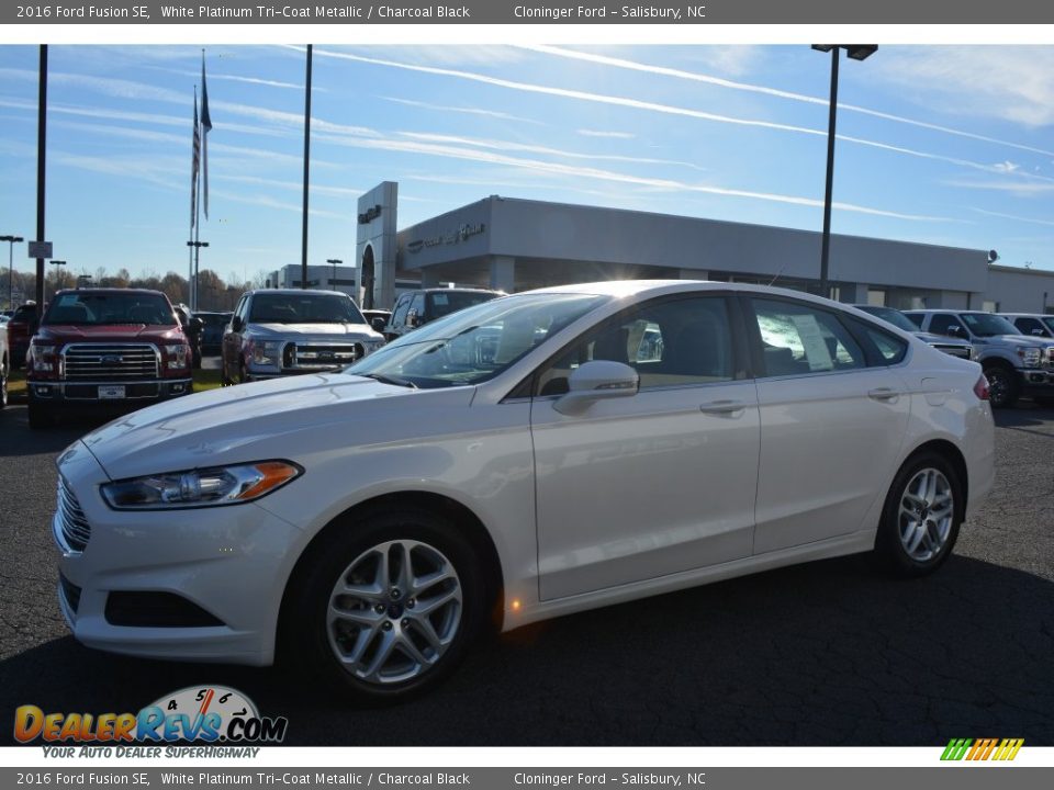 2016 Ford Fusion SE White Platinum Tri-Coat Metallic / Charcoal Black Photo #3