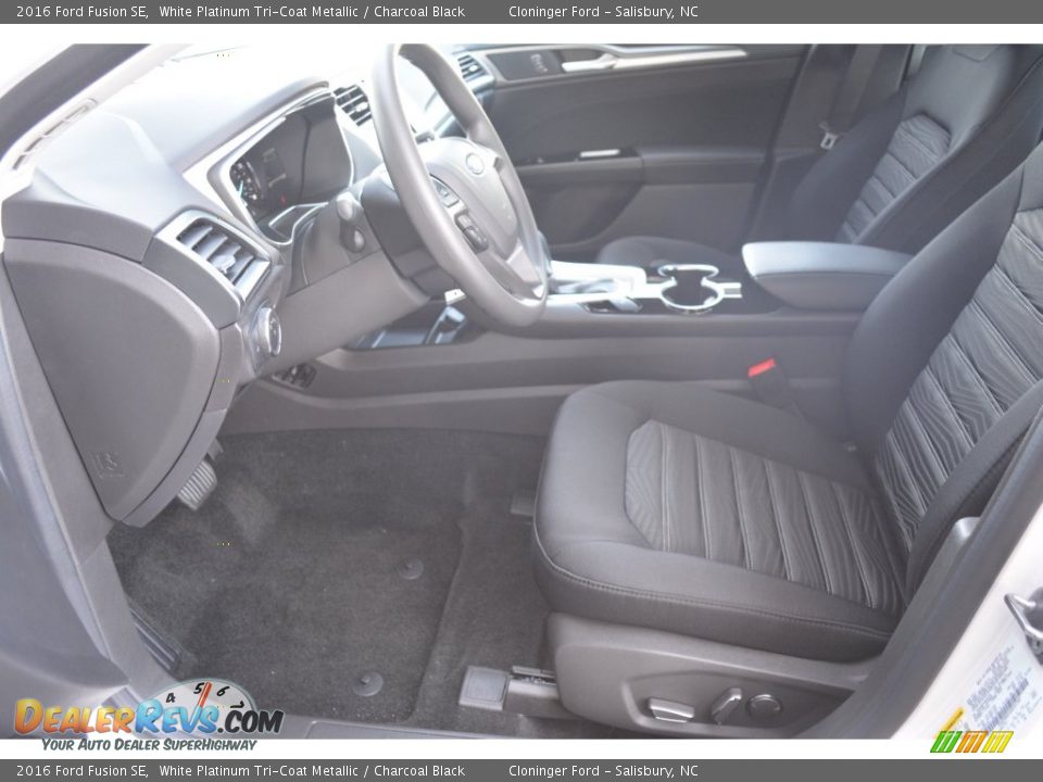 2016 Ford Fusion SE White Platinum Tri-Coat Metallic / Charcoal Black Photo #7