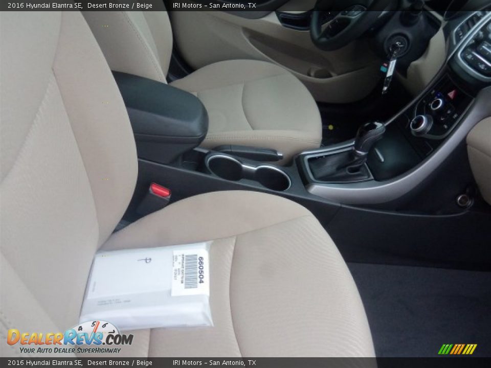 2016 Hyundai Elantra SE Desert Bronze / Beige Photo #14