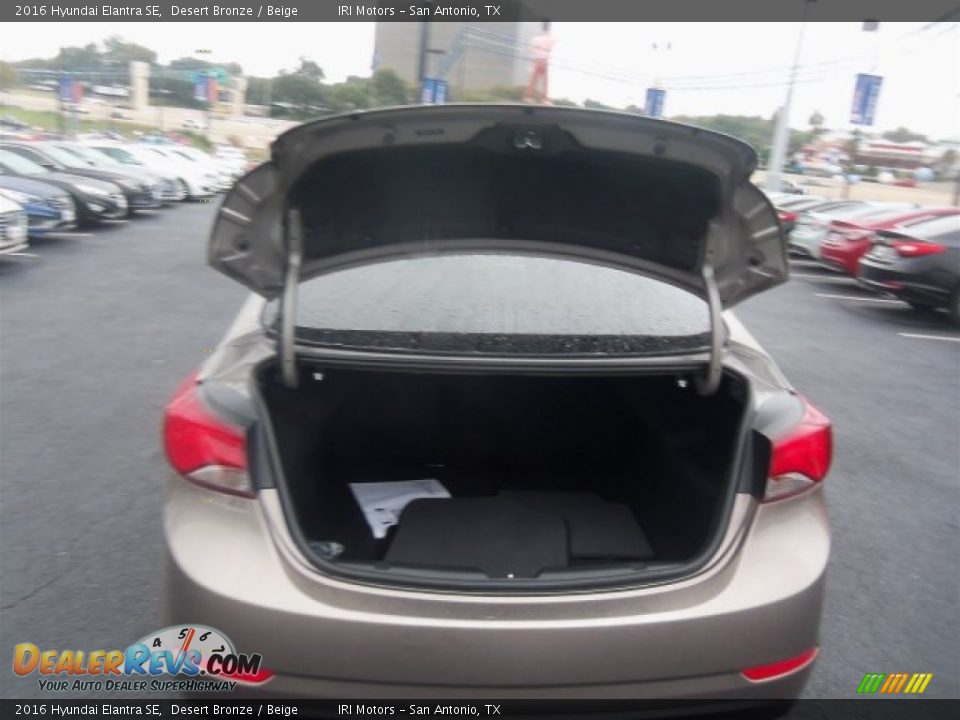 2016 Hyundai Elantra SE Desert Bronze / Beige Photo #17