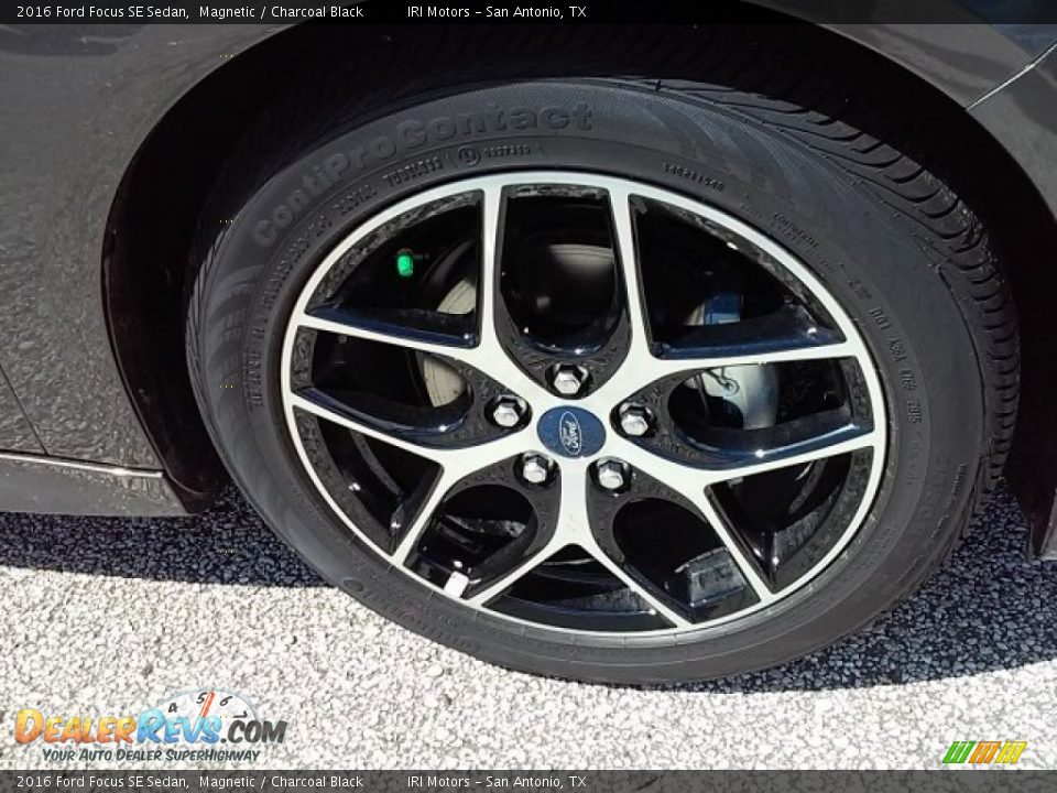 2016 Ford Focus SE Sedan Magnetic / Charcoal Black Photo #4