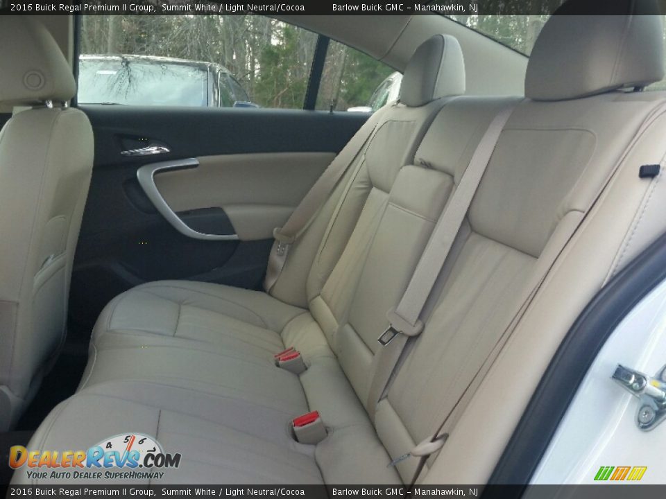 2016 Buick Regal Premium II Group Summit White / Light Neutral/Cocoa Photo #6
