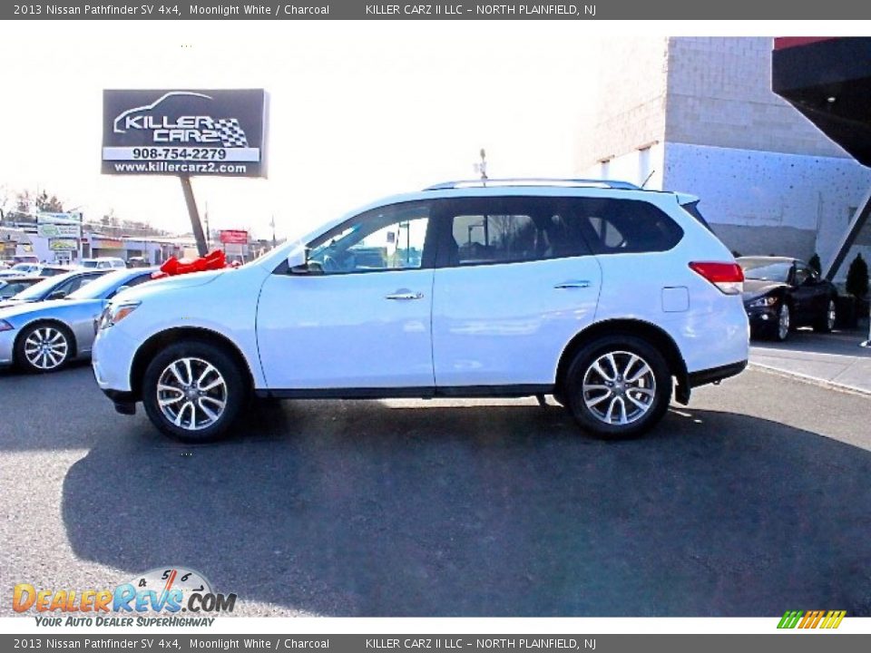2013 Nissan Pathfinder SV 4x4 Moonlight White / Charcoal Photo #4