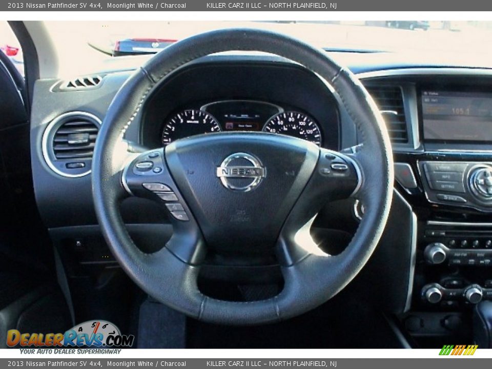 2013 Nissan Pathfinder SV 4x4 Moonlight White / Charcoal Photo #22