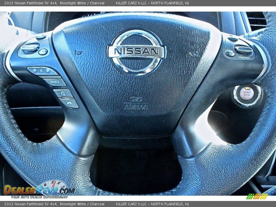 2013 Nissan Pathfinder SV 4x4 Moonlight White / Charcoal Photo #24