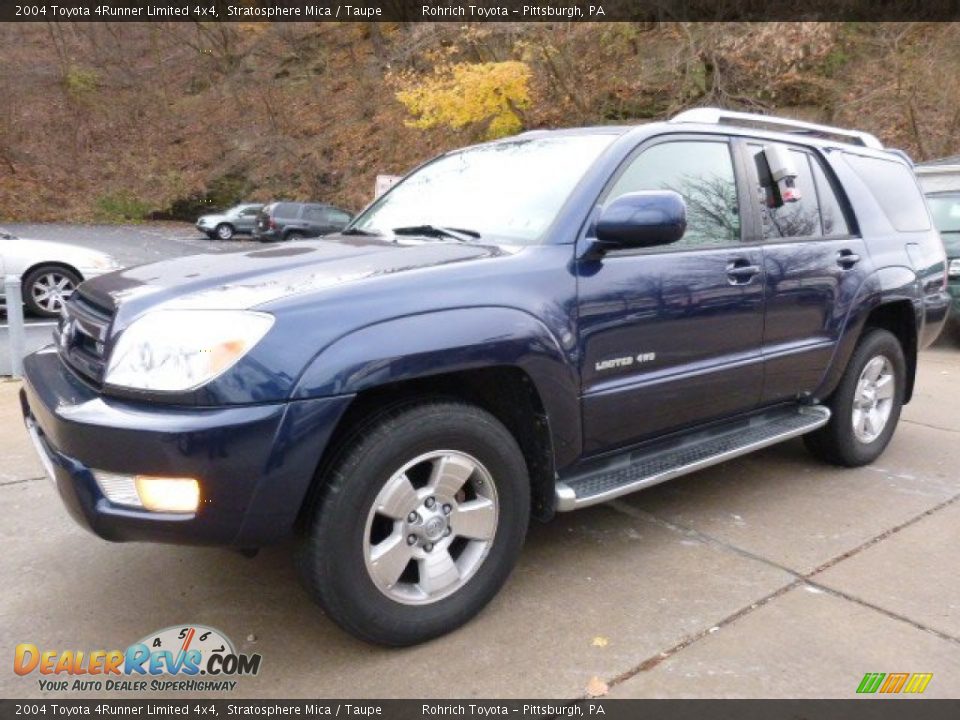 Front 3/4 View of 2004 Toyota 4Runner Limited 4x4 Photo #5