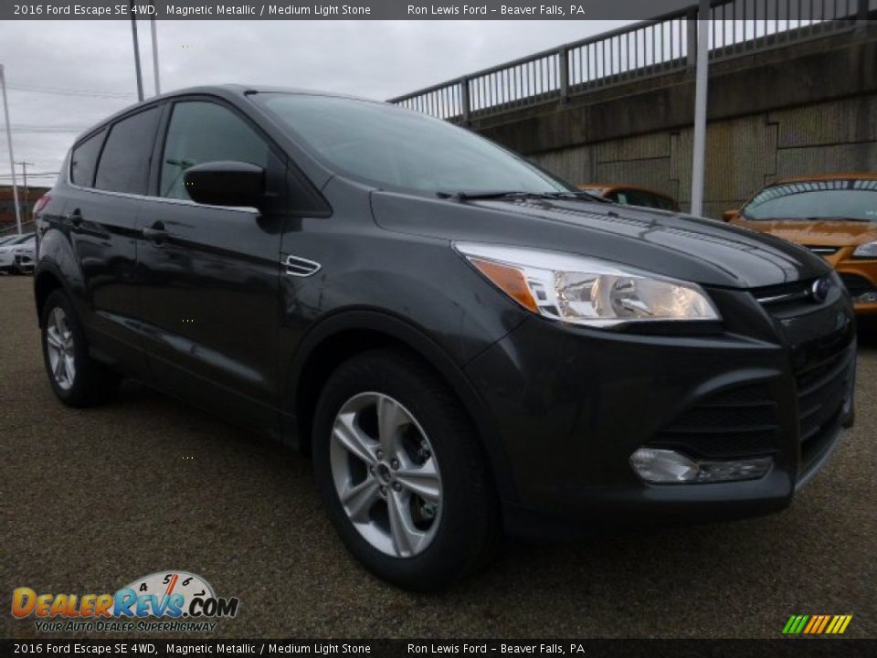 2016 Ford Escape SE 4WD Magnetic Metallic / Medium Light Stone Photo #9