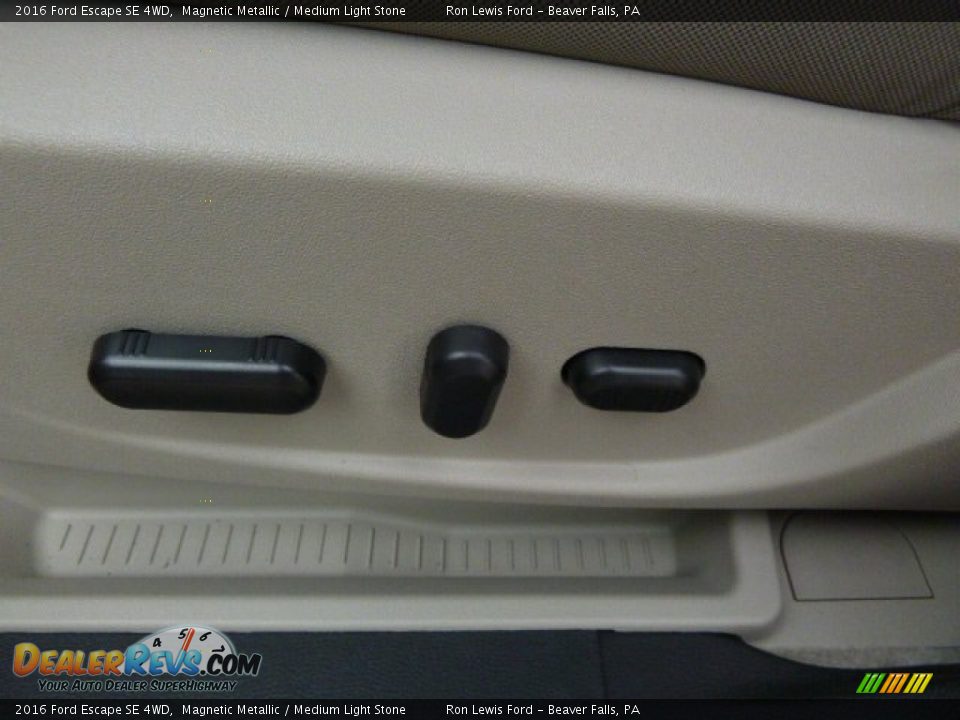 2016 Ford Escape SE 4WD Magnetic Metallic / Medium Light Stone Photo #16