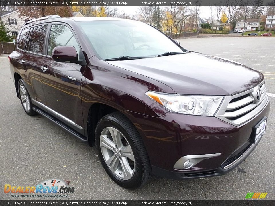 Front 3/4 View of 2013 Toyota Highlander Limited 4WD Photo #7