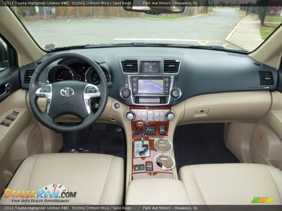 Dashboard of 2013 Toyota Highlander Limited 4WD Photo #13