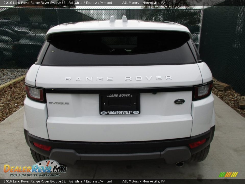2016 Land Rover Range Rover Evoque SE Fuji White / Espresso/Almond Photo #9