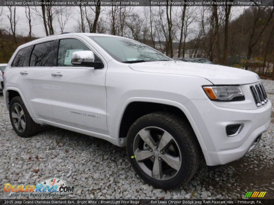 Front 3/4 View of 2015 Jeep Grand Cherokee Overland 4x4 Photo #6